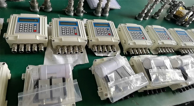 外夾式超聲波流量計外夾式產品圖